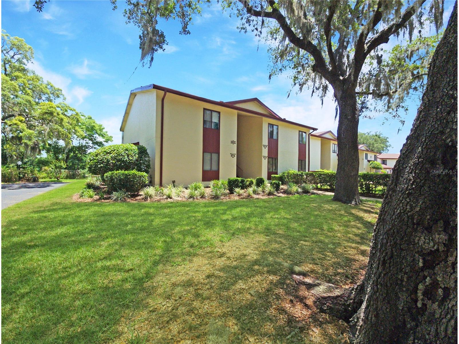648 Midway Drive #B Ocala FL 34472 - LAKE JADE OM725599 image1