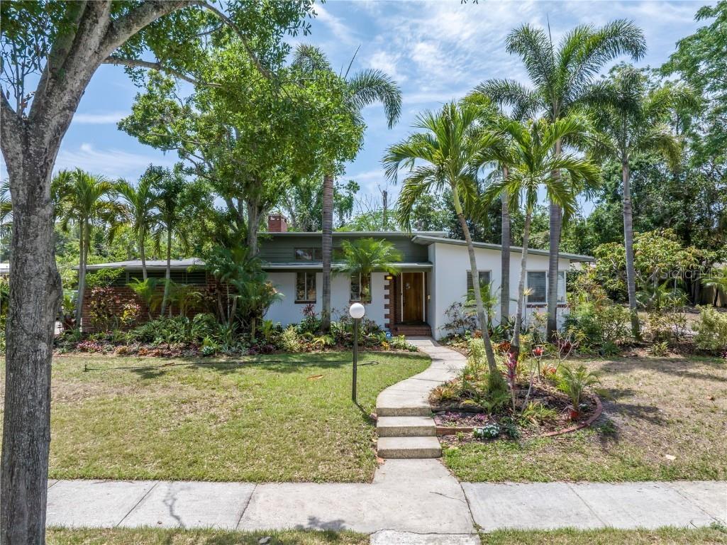 648 Myrtle Way S Saint Petersburg FL 33705 TB8377655 image1