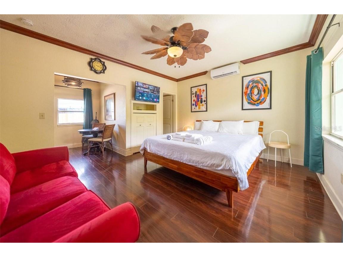 648 Poinsettia Avenue Clearwater Beach FL 33767 TB8363396 image10