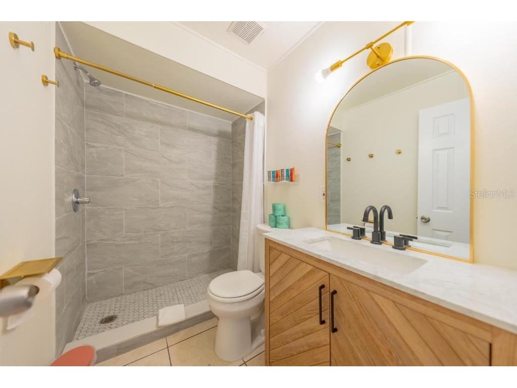 648 Poinsettia Avenue Clearwater Beach FL 33767 TB8363396 image11