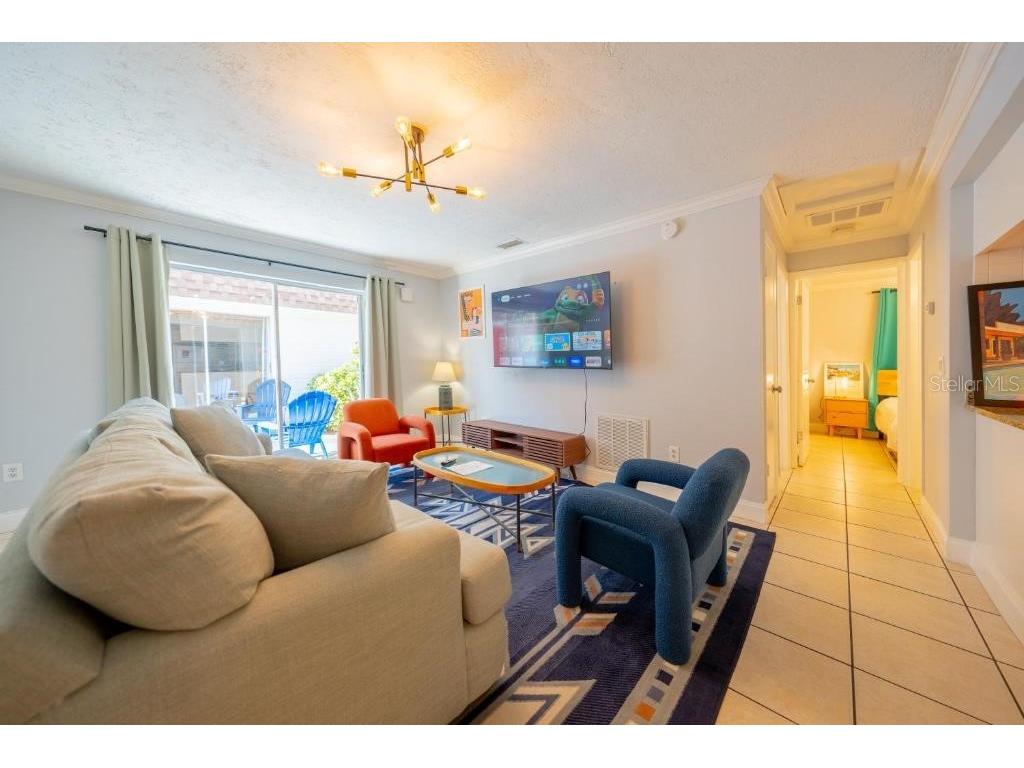 648 Poinsettia Avenue Clearwater Beach FL 33767 TB8363396 image5