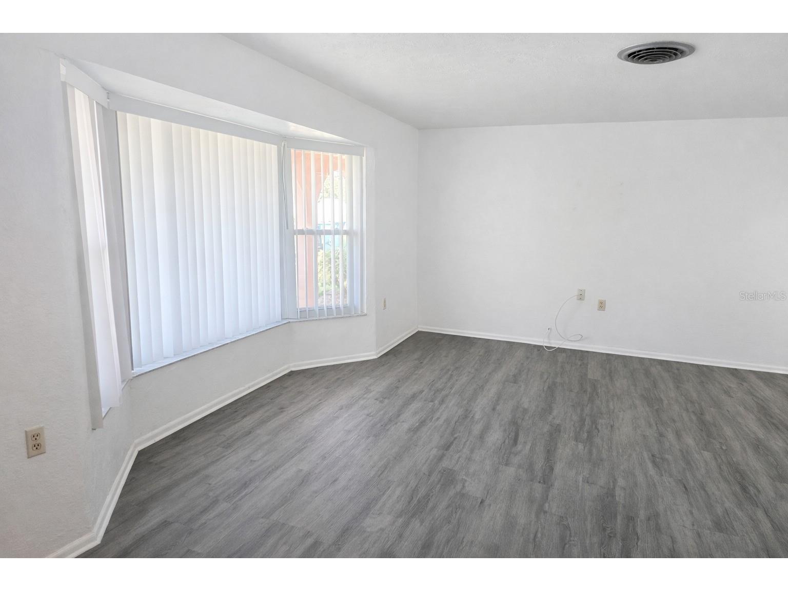 6480 31st Terrace N Saint Petersburg FL 33710 TB8484016 image5