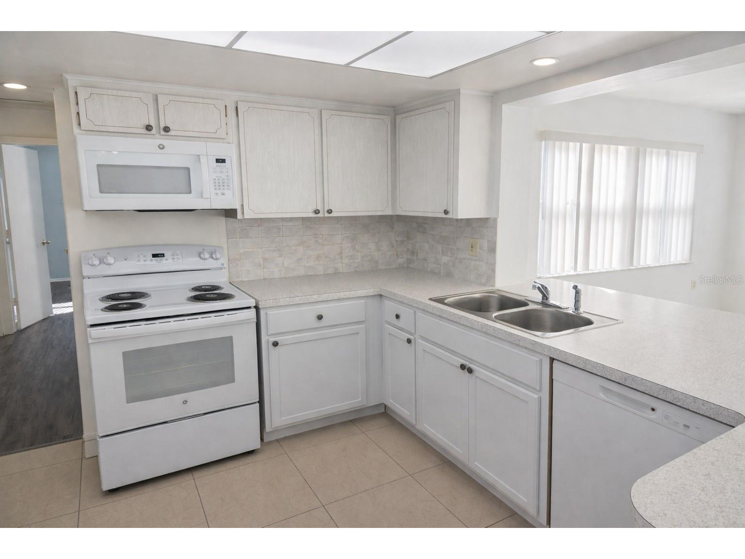 6480 31st Terrace N Saint Petersburg FL 33710 TB8484016 image9