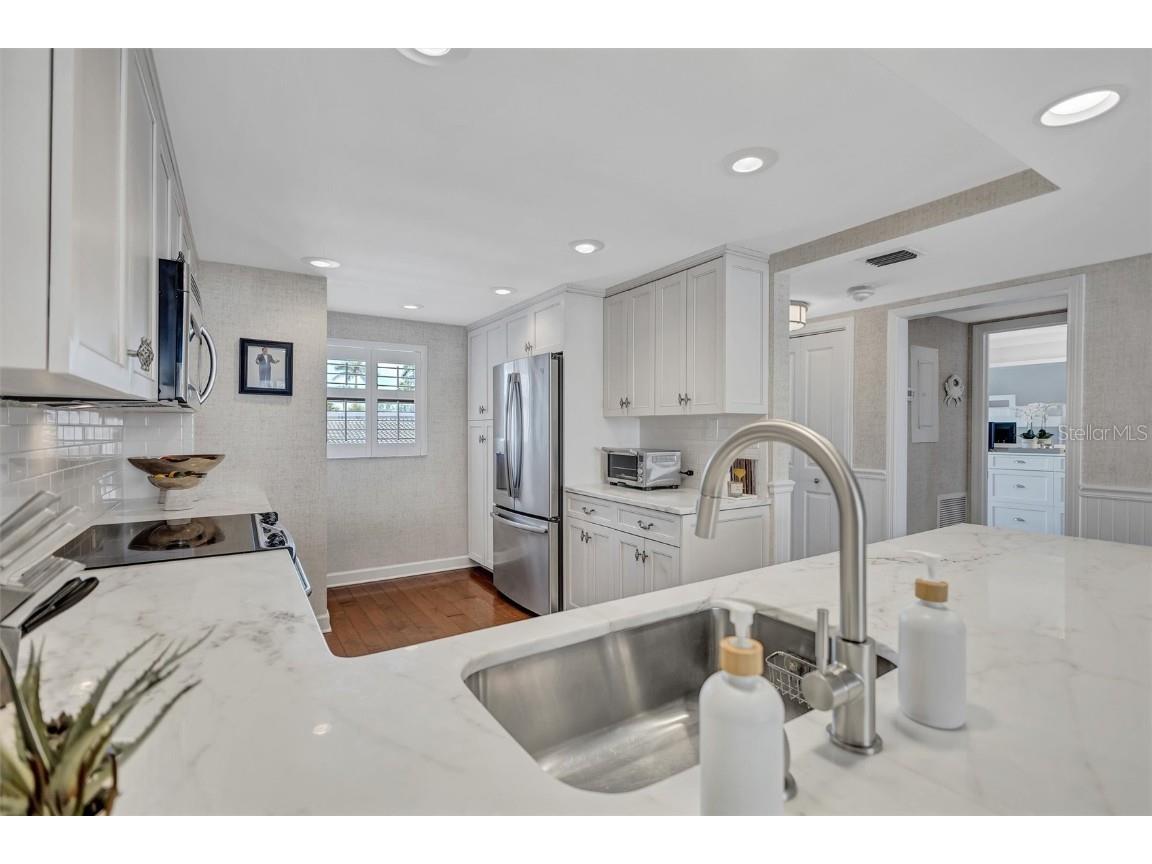 6480 Midnight Pass Road #211 Sarasota FL 34242 - CRESCENT BEACH/GULF A4658604 image12