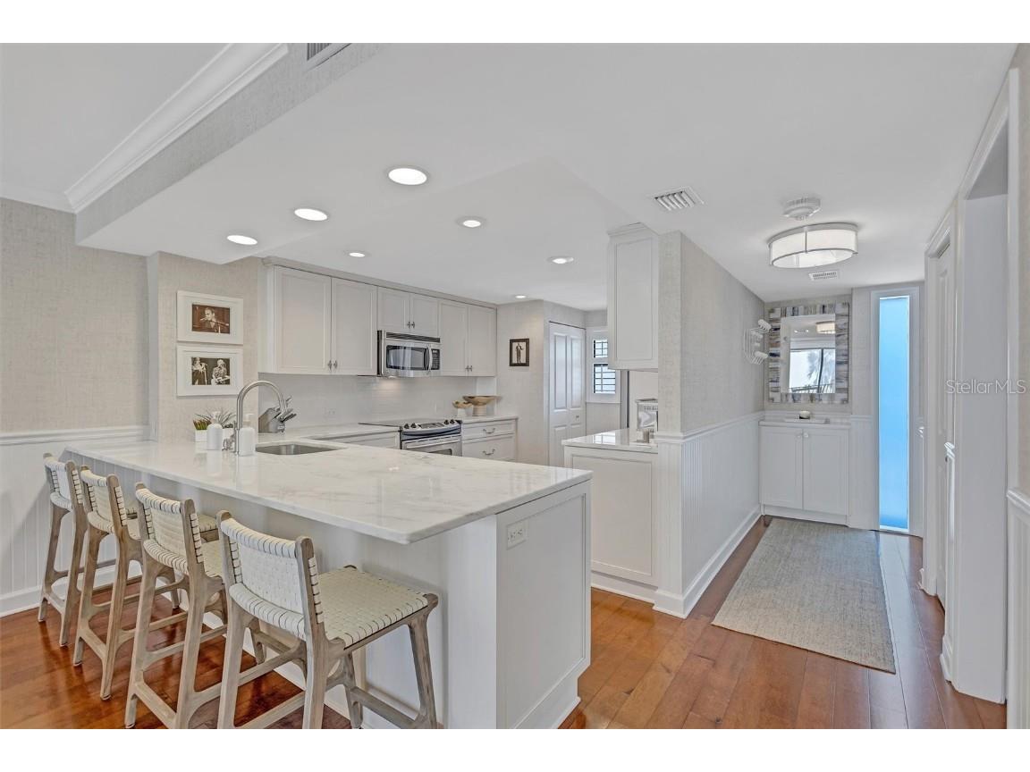 6480 Midnight Pass Road #211 Sarasota FL 34242 - CRESCENT BEACH/GULF A4658604 image9