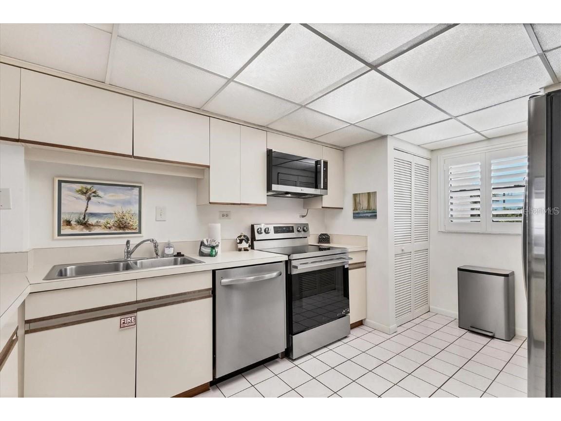 6480 Midnight Pass Road #311 Sarasota FL 34242 - CRESCENT BEACH/GULF OF MEXICO A4665343 image18