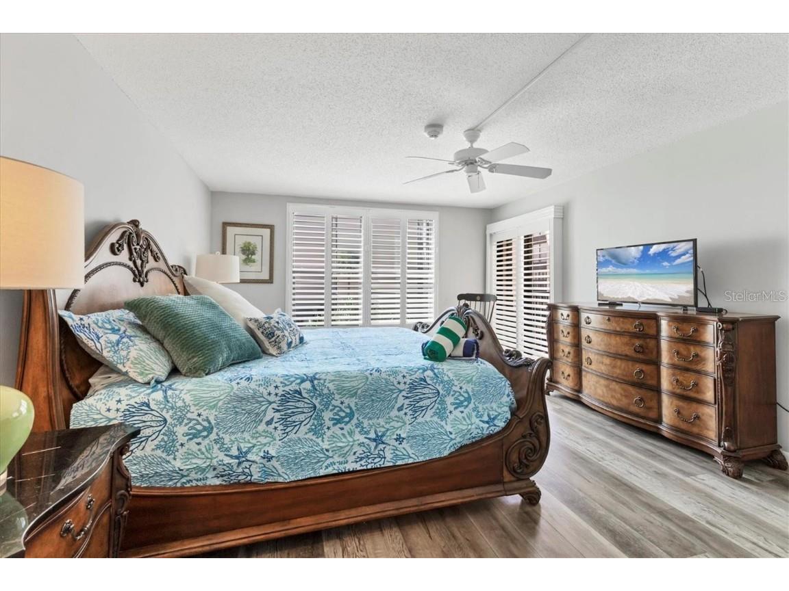 6480 Midnight Pass Road #311 Sarasota FL 34242 - CRESCENT BEACH/GULF OF MEXICO A4665343 image4