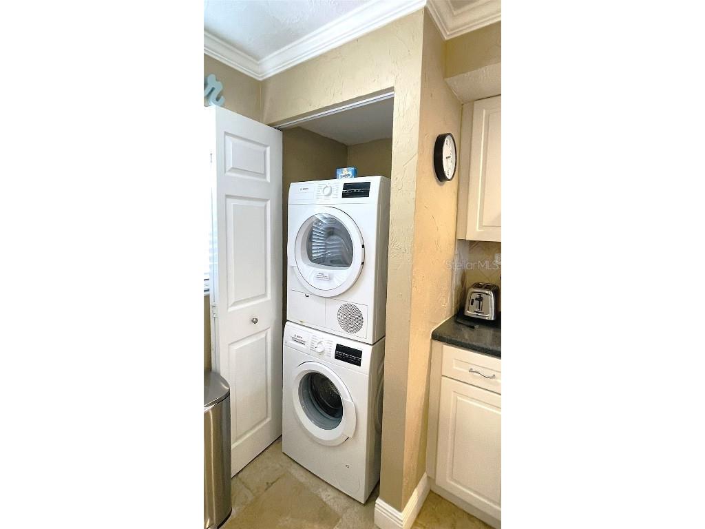 6480 Midnight Pass Road #403 Sarasota FL 34242 - CRESCENT BEACH / GULF C7516381 image17