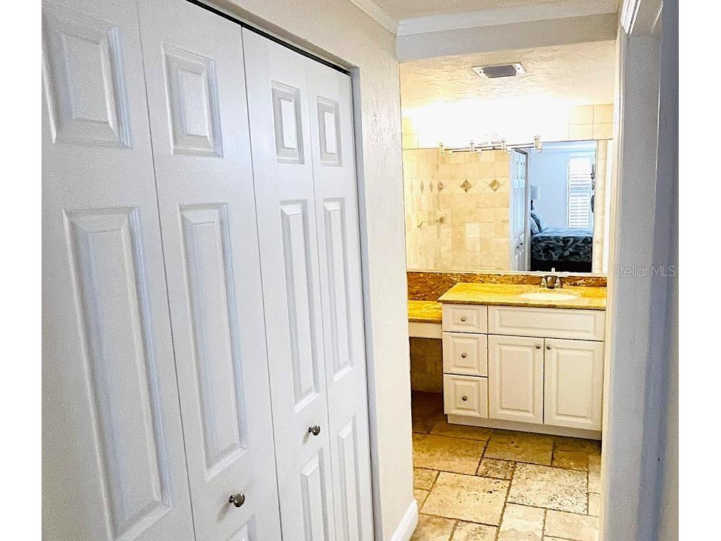 6480 Midnight Pass Road #403 Sarasota FL 34242 - CRESCENT BEACH / GULF C7516381 image31