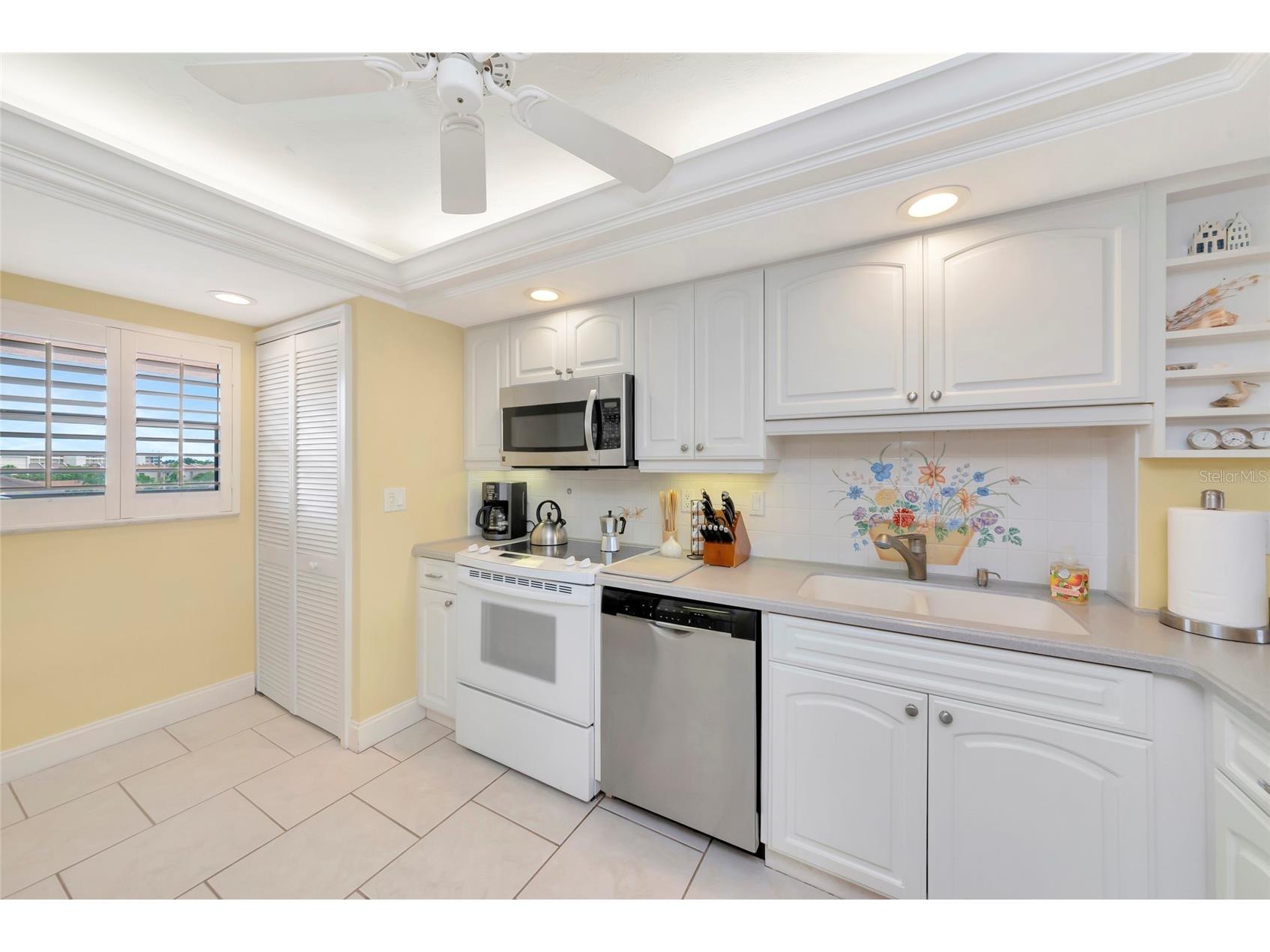 6480 Midnight Pass Road #503 Sarasota FL 34242 - GULF OF MEXICO N6144252 image10