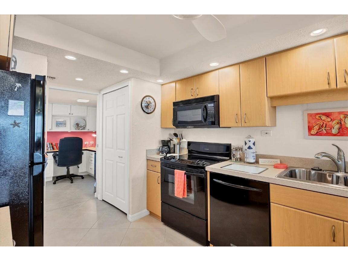 6480 Midnight Pass Road #506 Sarasota FL 34242 - GULF OF MEXICO A4644593 image31