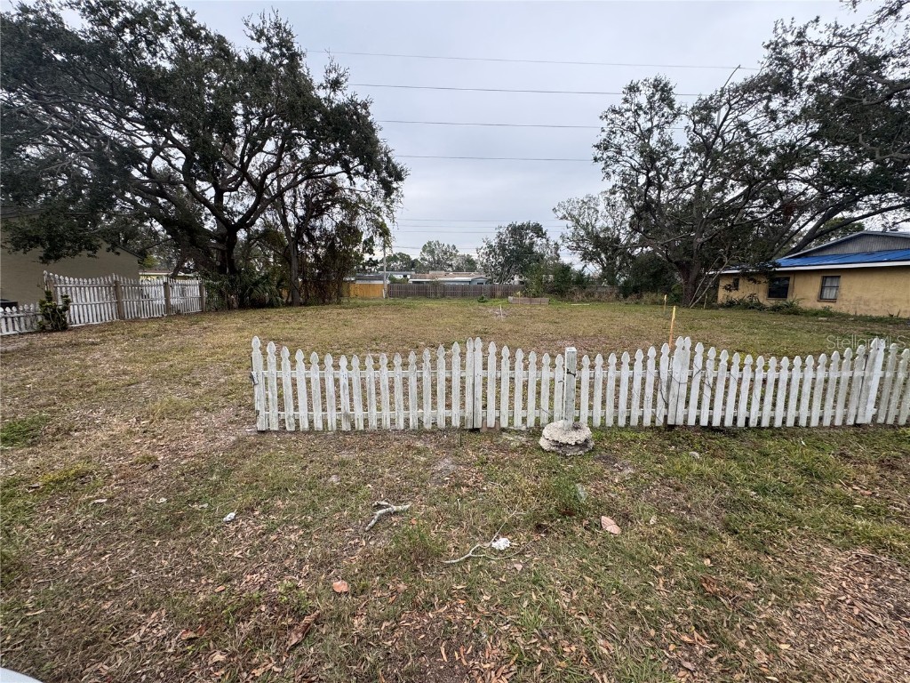 6481 28th Street N Saint Petersburg FL 33702 TB8339946 image1