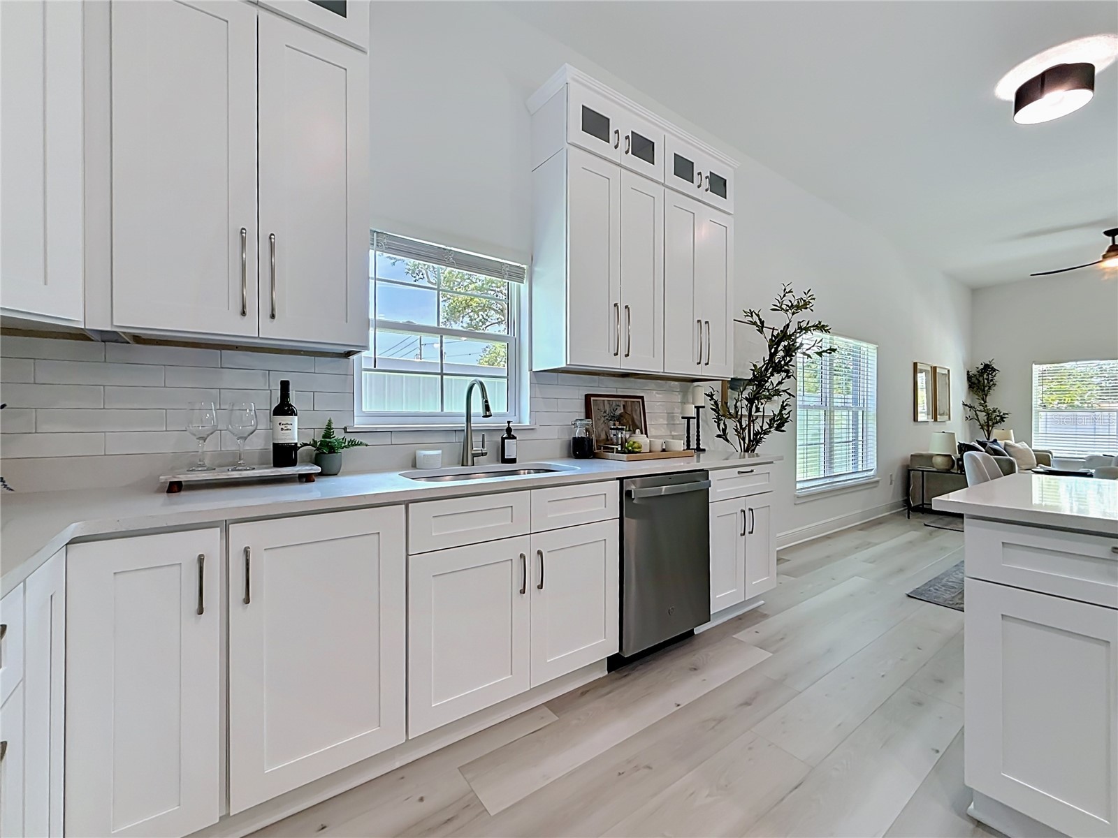 6481 28th Street N Saint Petersburg FL 33702 TB8517319 image16
