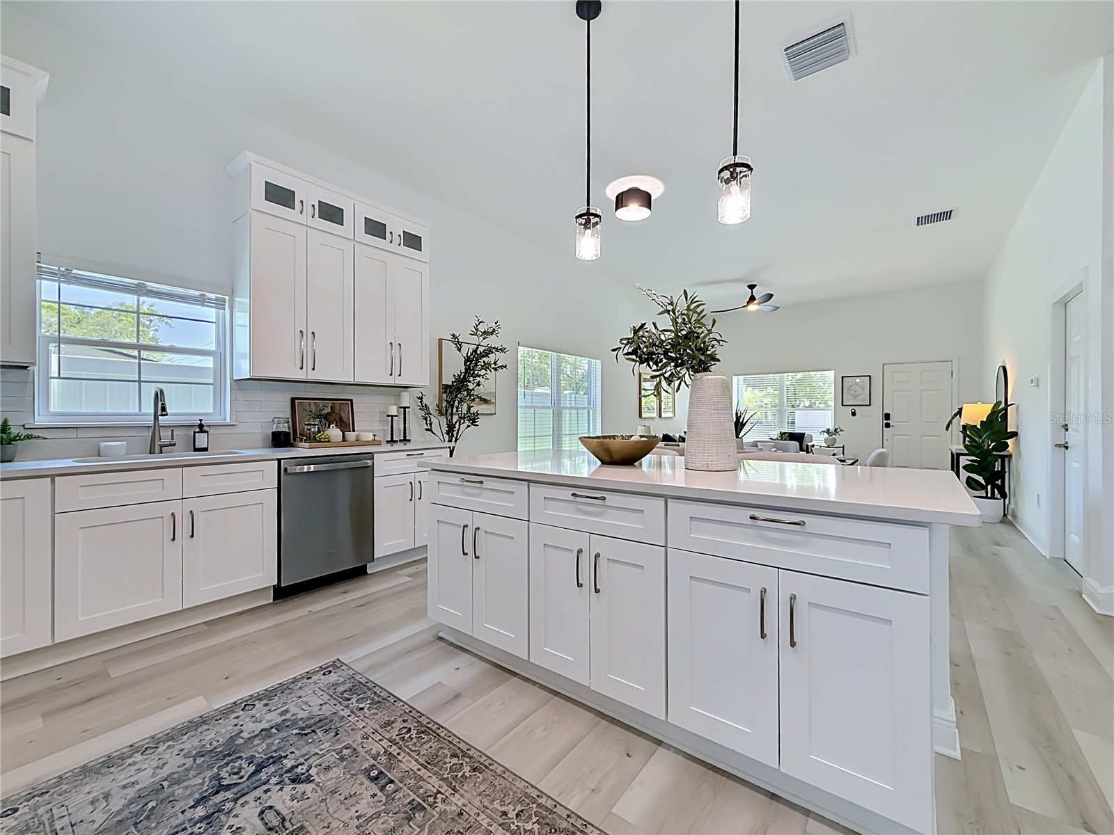 6481 28th Street N Saint Petersburg FL 33702 TB8517319 image18