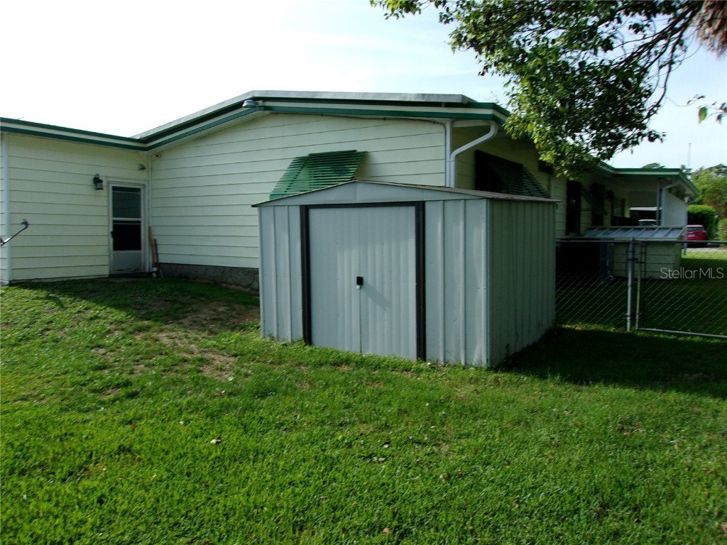 6485 NE 2nd Street Ocala FL 34470 OM701909 image10