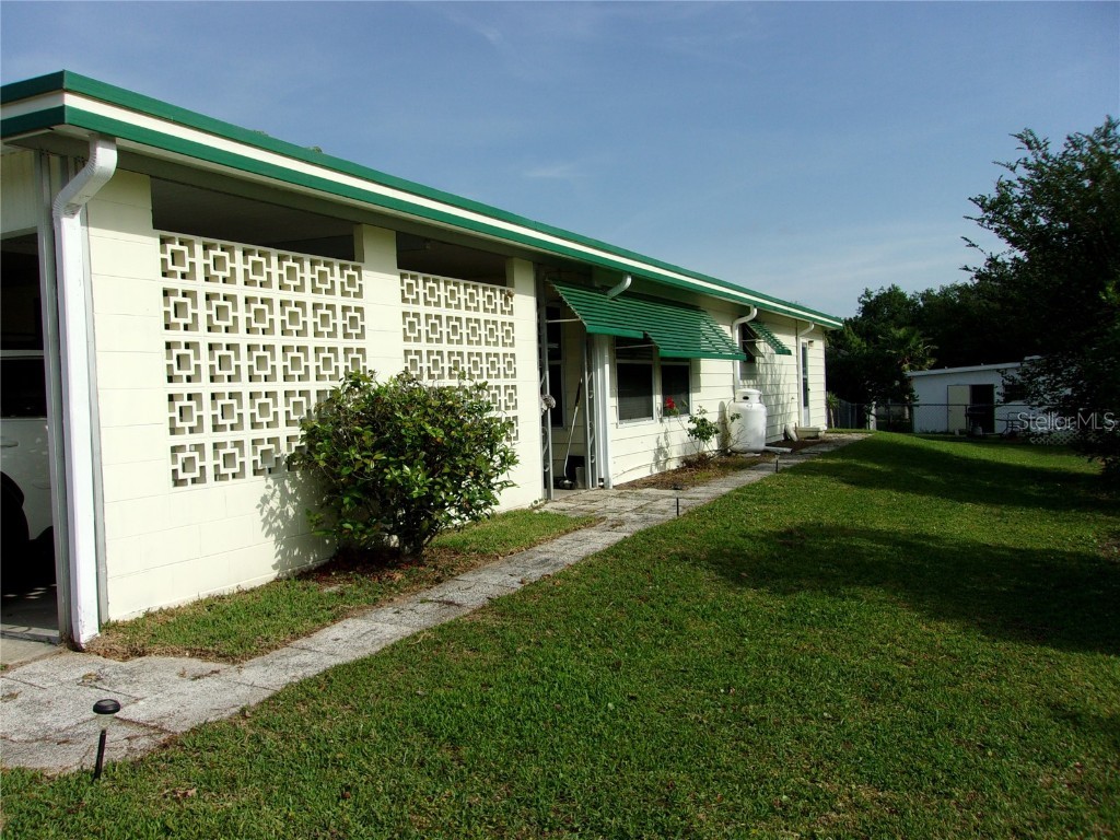 6485 NE 2nd Street Ocala FL 34470 OM701909 image4