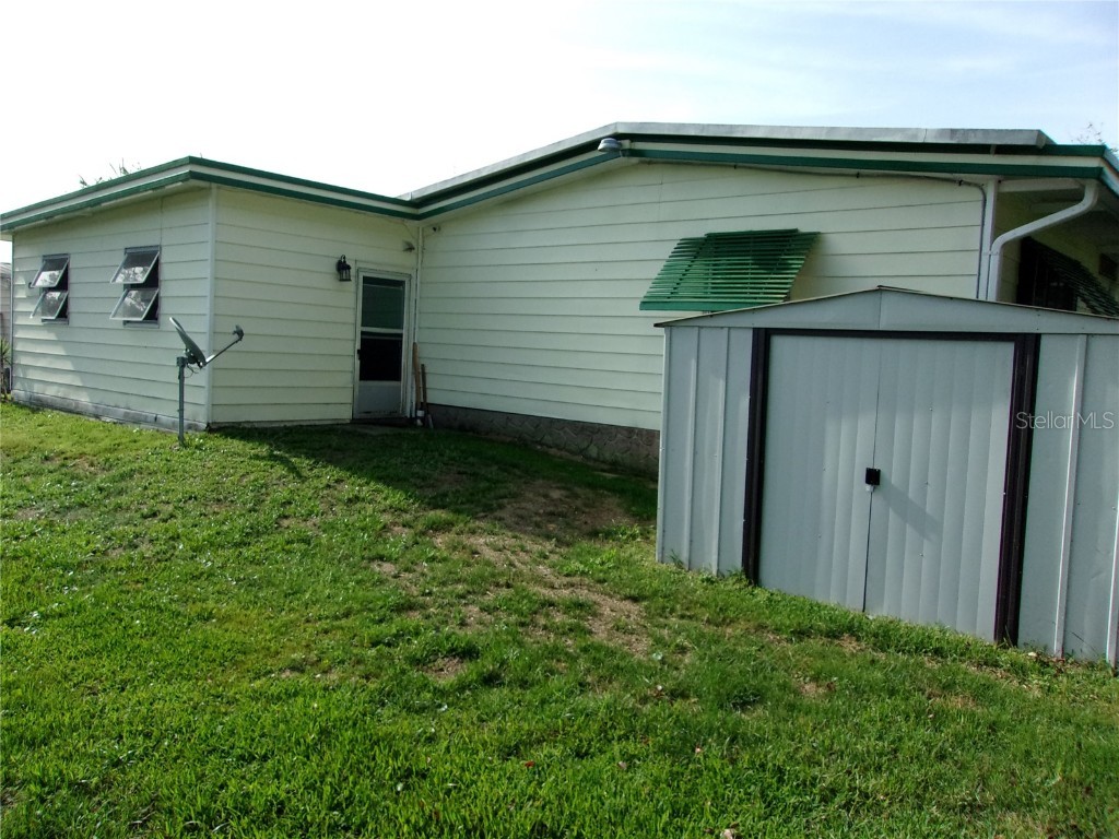 6485 NE 2nd Street Ocala FL 34470 OM701909 image9