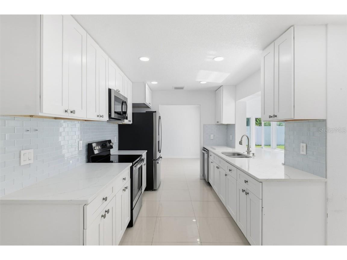 6488 30th Avenue N Saint Petersburg FL 33710 TB8449879 image14