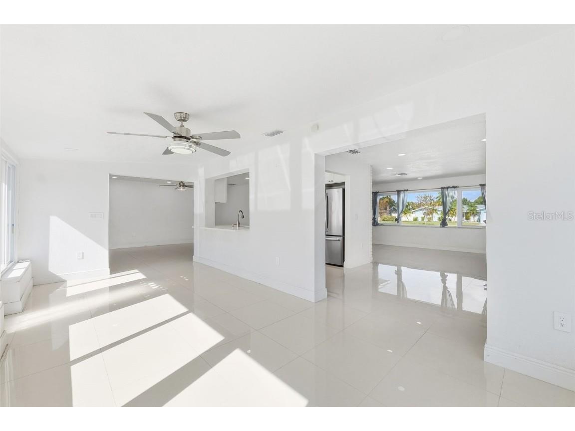 6488 30th Avenue N Saint Petersburg FL 33710 TB8449879 image23