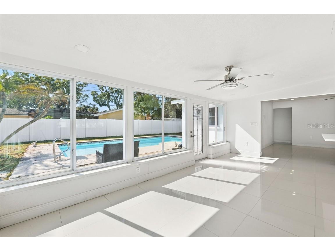 6488 30th Avenue N Saint Petersburg FL 33710 TB8449879 image24