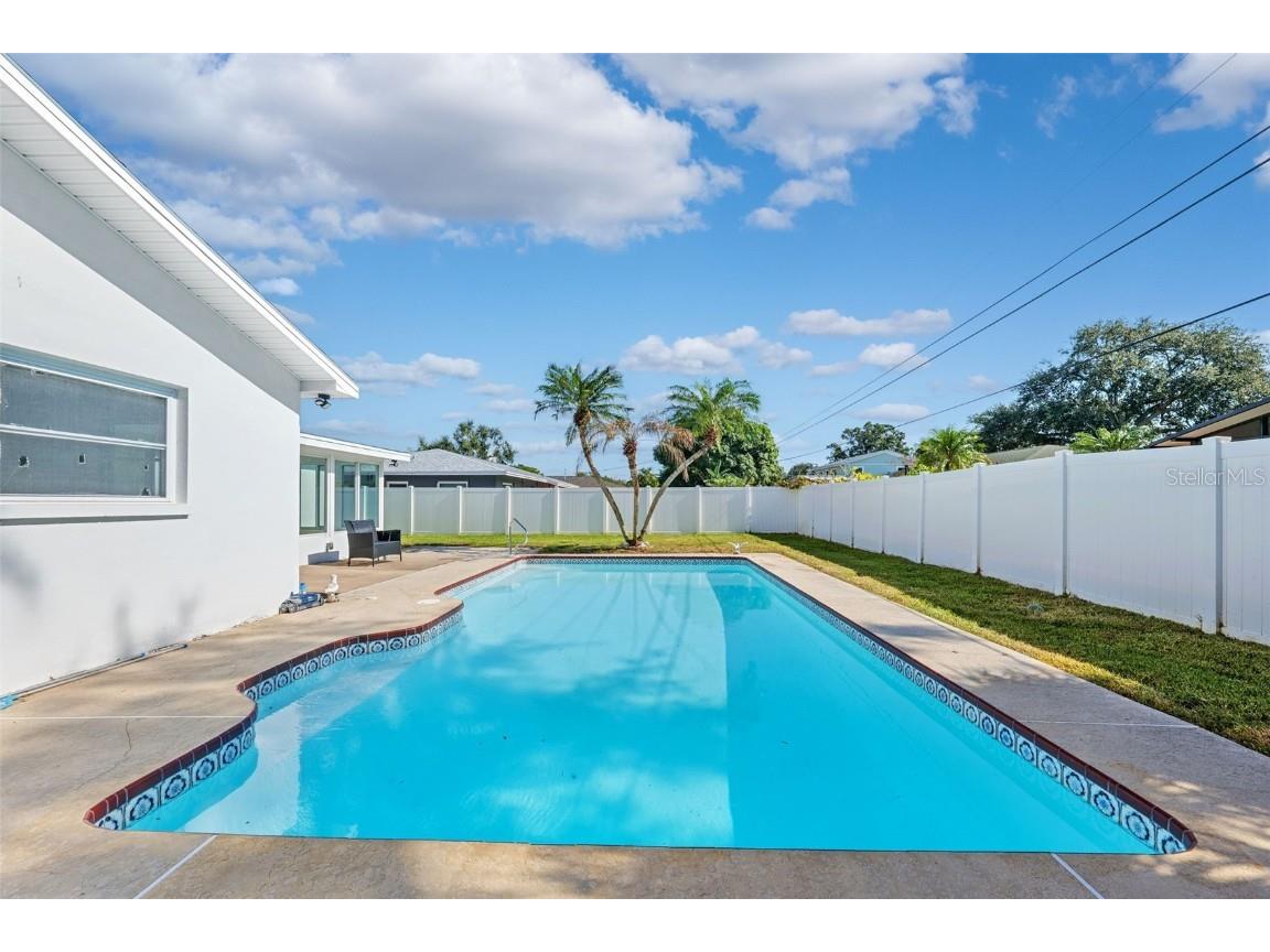 6488 30th Avenue N Saint Petersburg FL 33710 TB8449879 image35