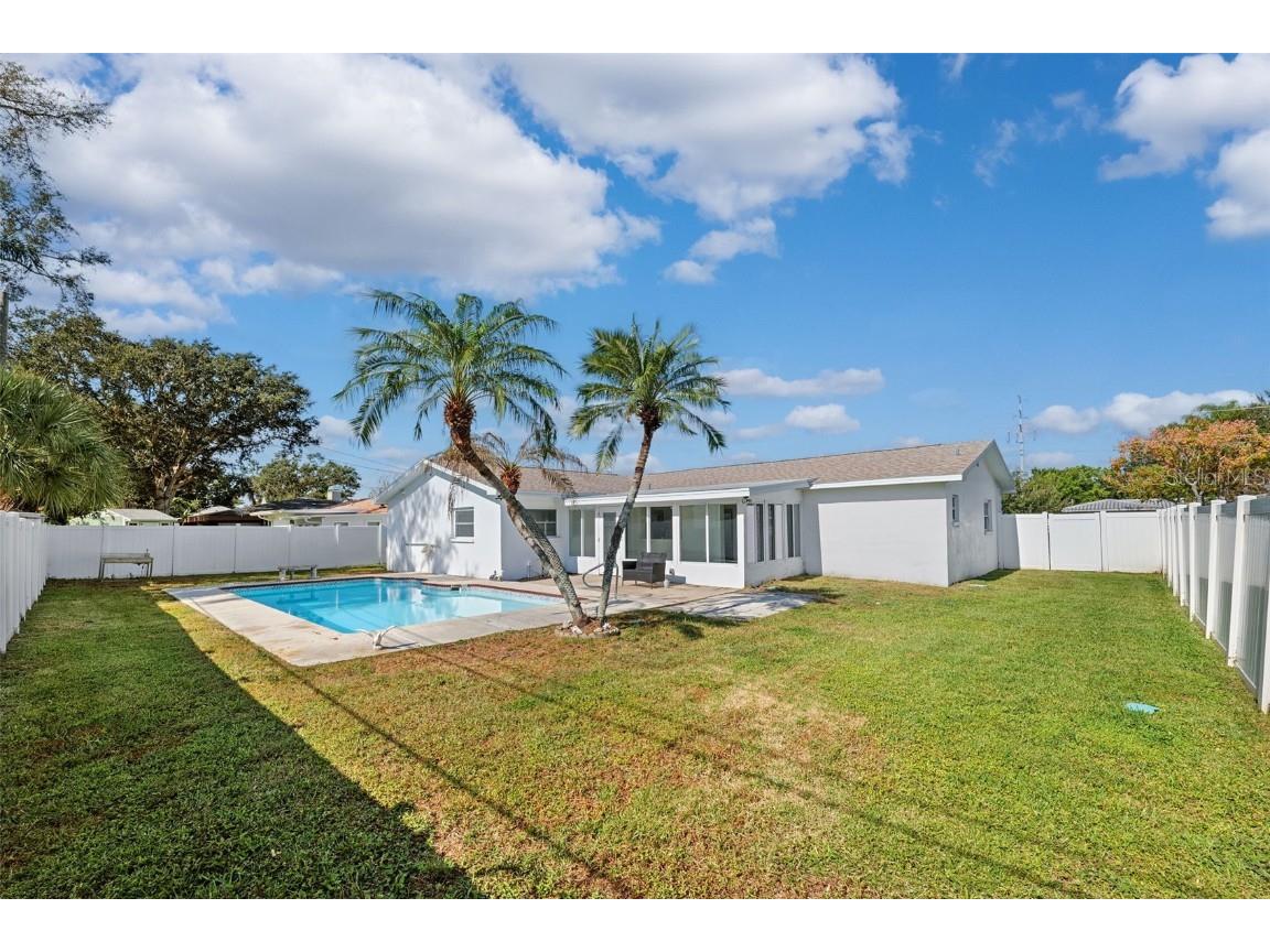 6488 30th Avenue N Saint Petersburg FL 33710 TB8449879 image38