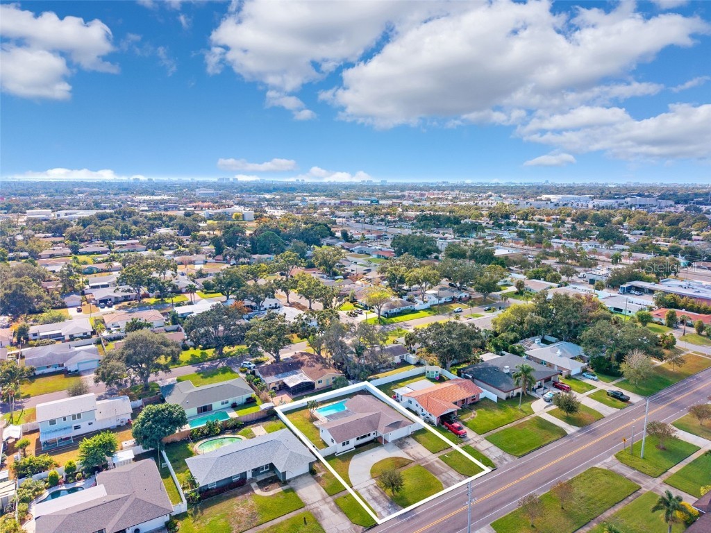 6488 30th Avenue N Saint Petersburg FL 33710 TB8449879 image43