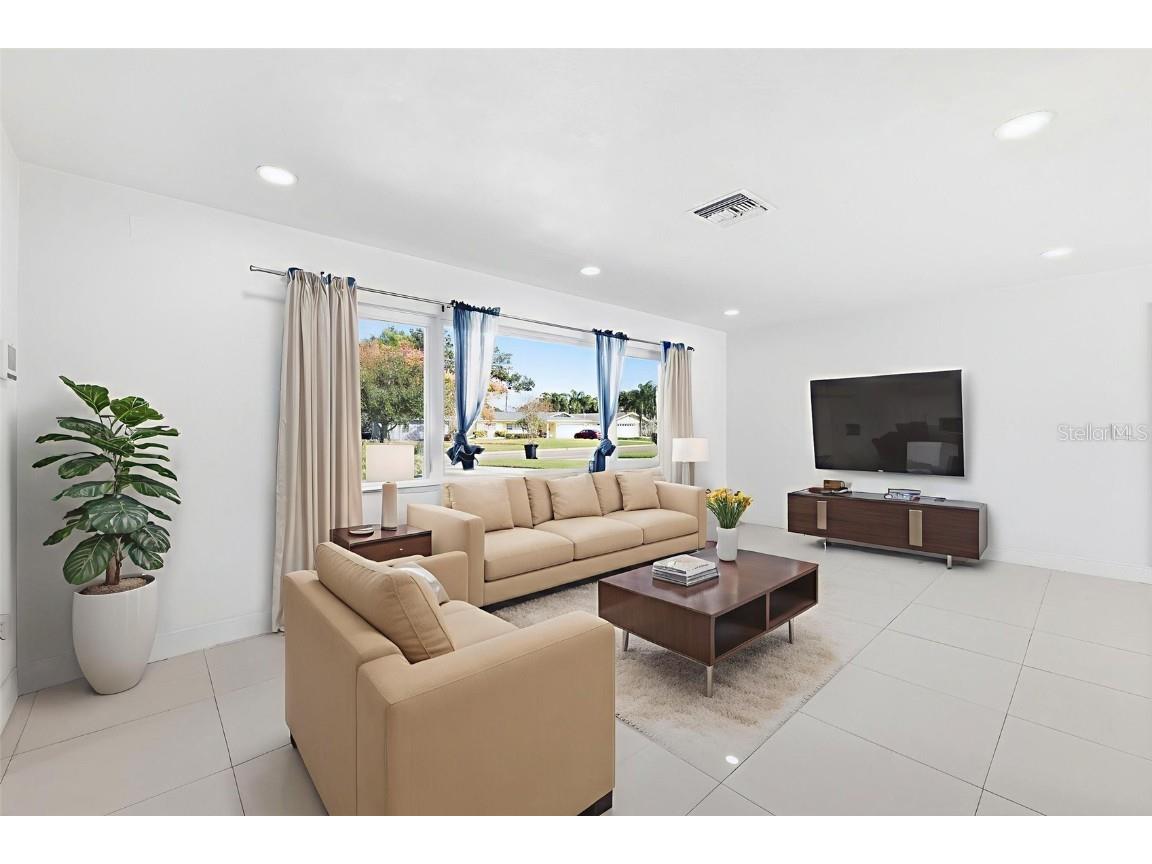 6488 30th Avenue N Saint Petersburg FL 33710 TB8449879 image7