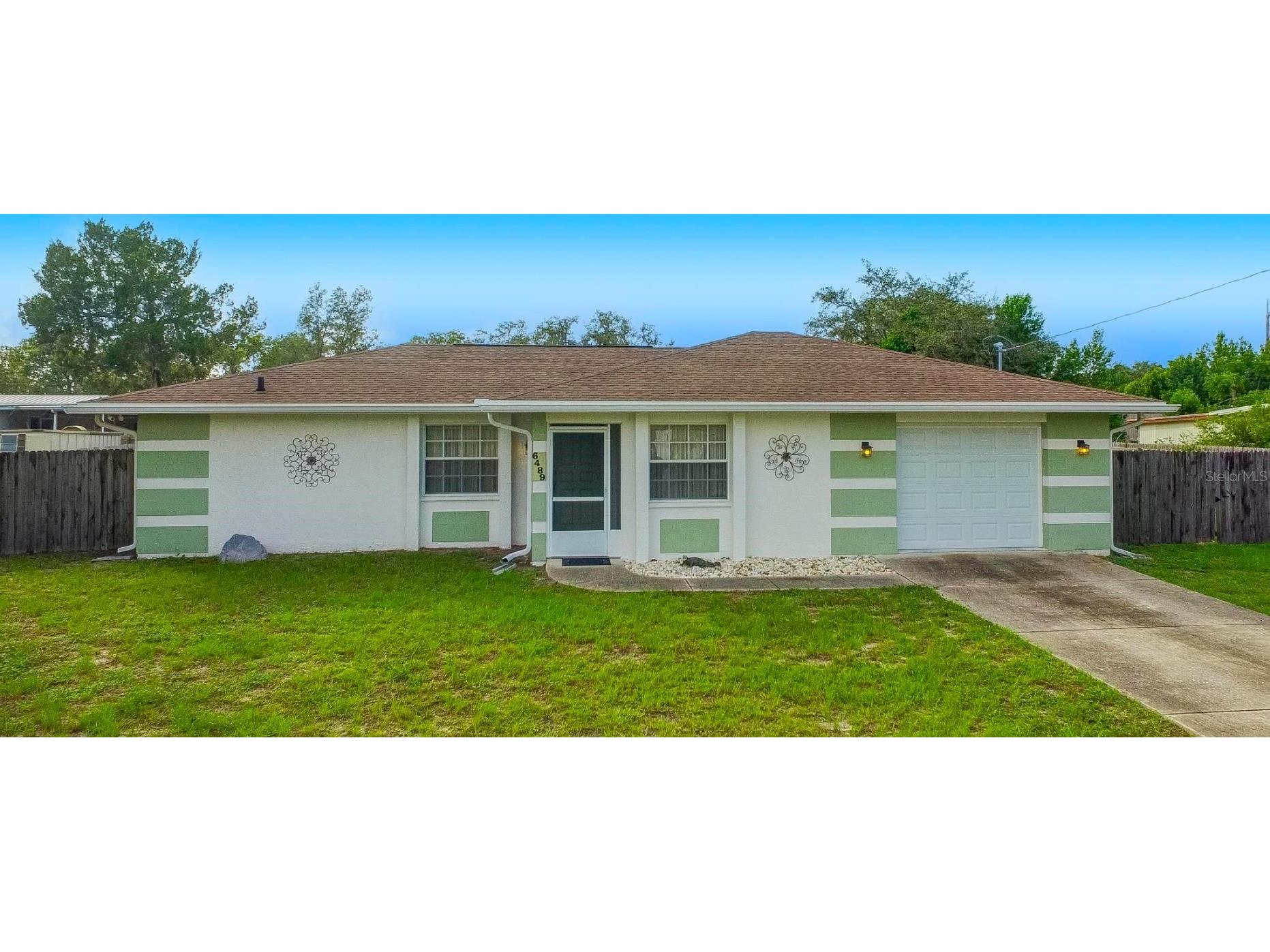 6489 Eisenhower Street Weeki Wachee FL 34613 - WEEKI WACHEE RIVER W7856582 image1
