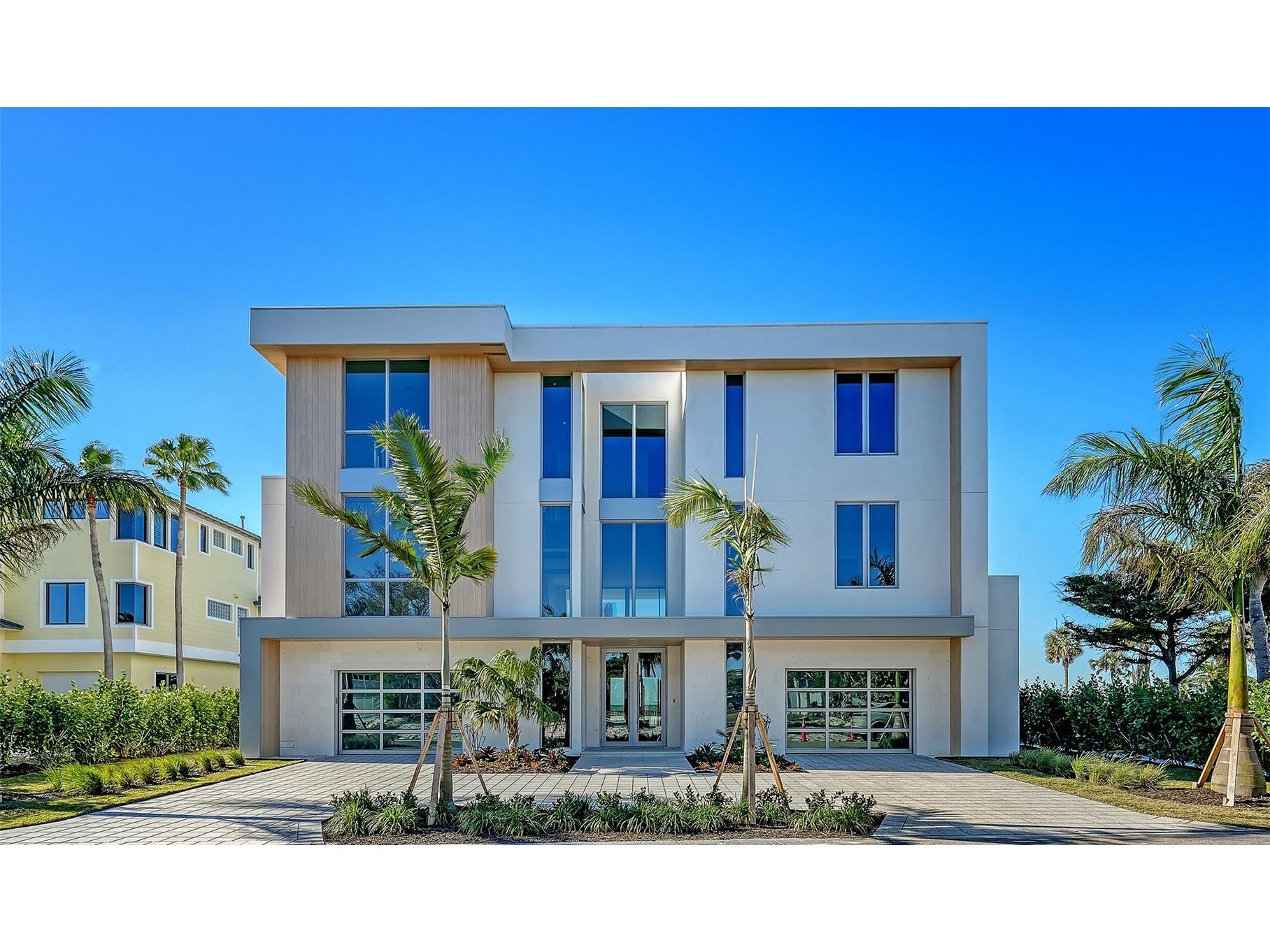 6489 Gulfside Road Longboat Key FL 34228 A4677413 image1