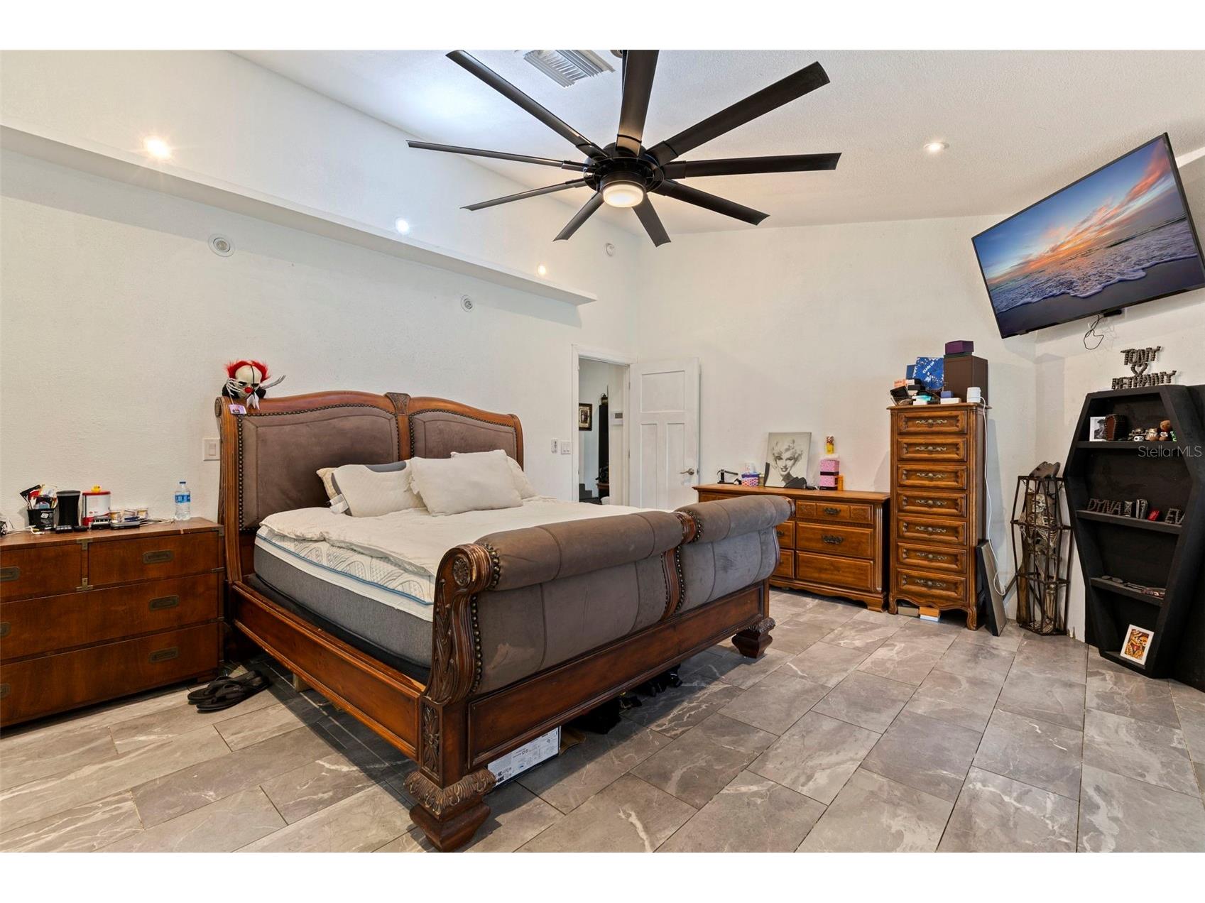 649 16th Street NW Largo FL 33770 TB8500862 image17