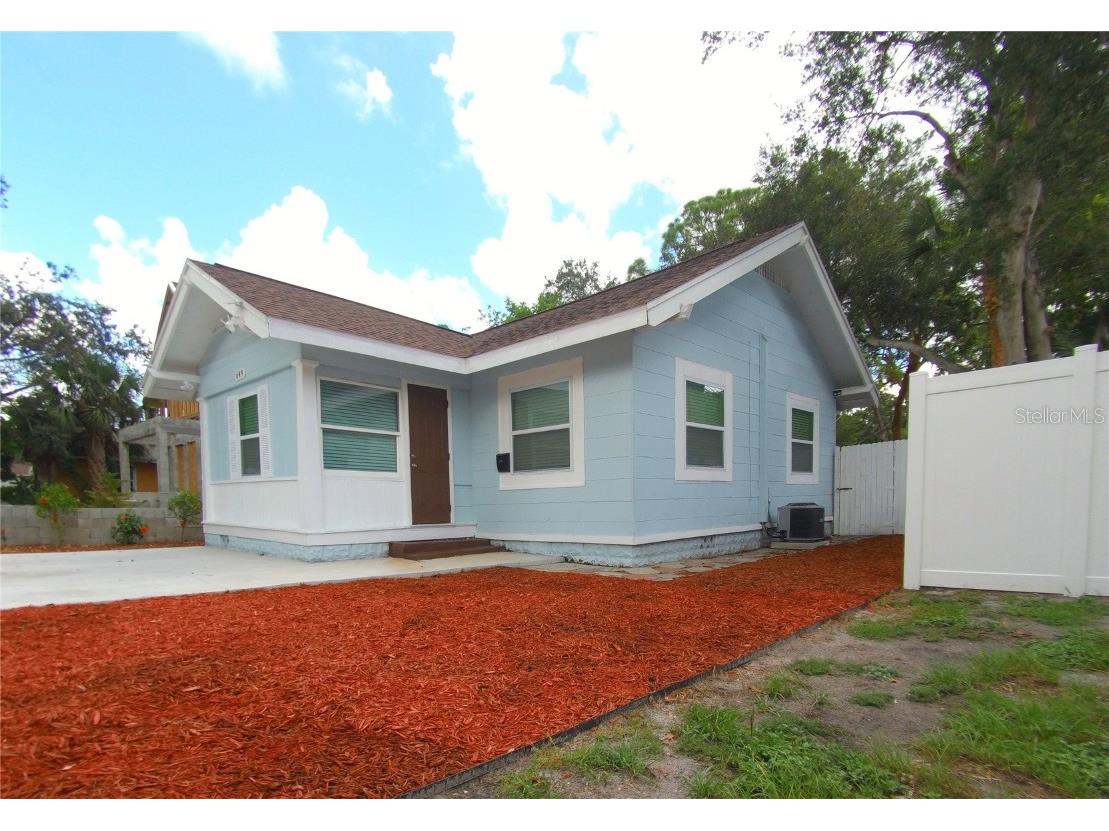 649 28th Avenue S Saint Petersburg FL 33705 A4596894 image1