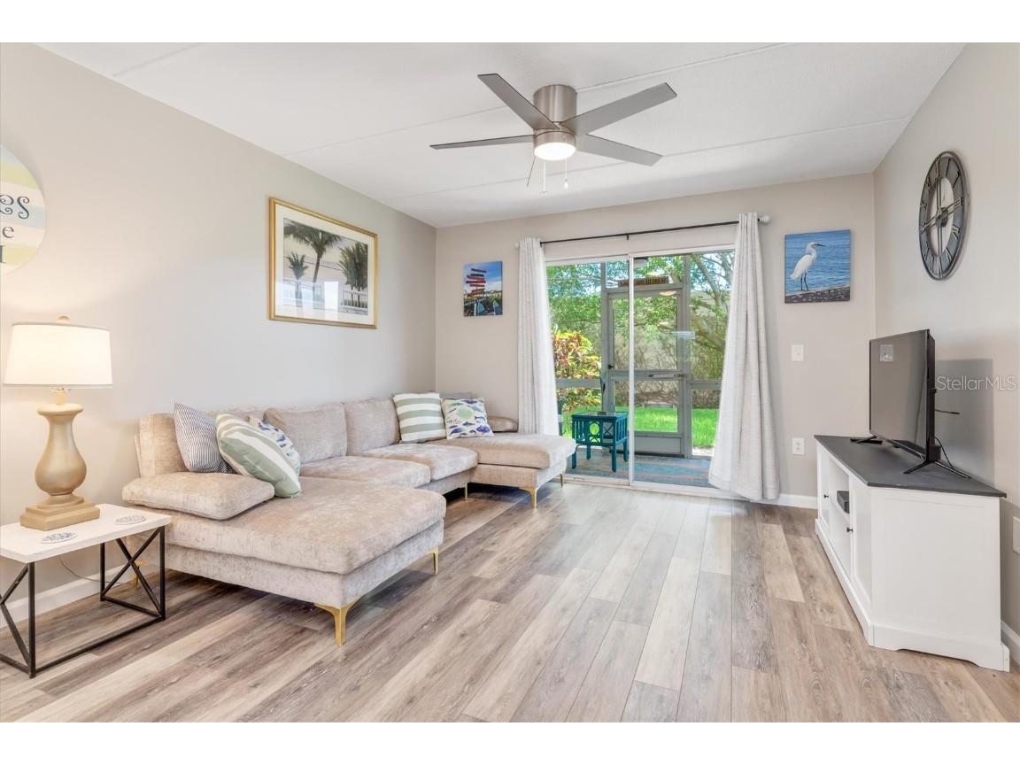 649 Tamiami Trail S #106 Venice FL 34285 N6138578 image6