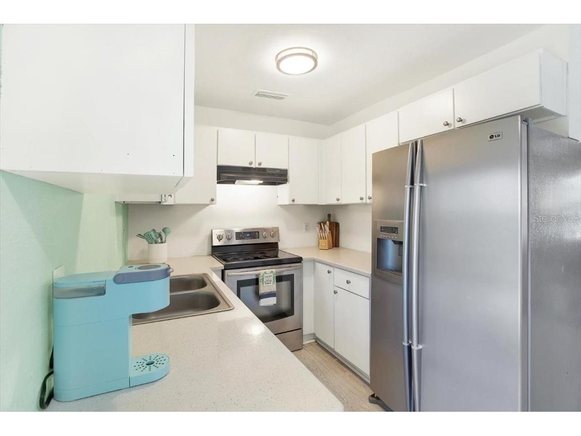 6490 34th Avenue N Saint Petersburg FL 33710 TB8436832 image7