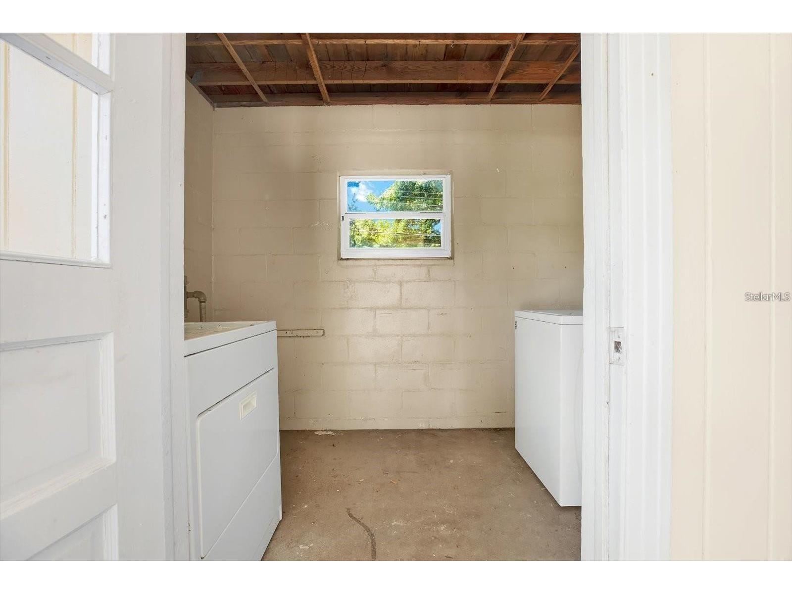 6490 34th Avenue N Saint Petersburg FL 33710 TB8529660 image12