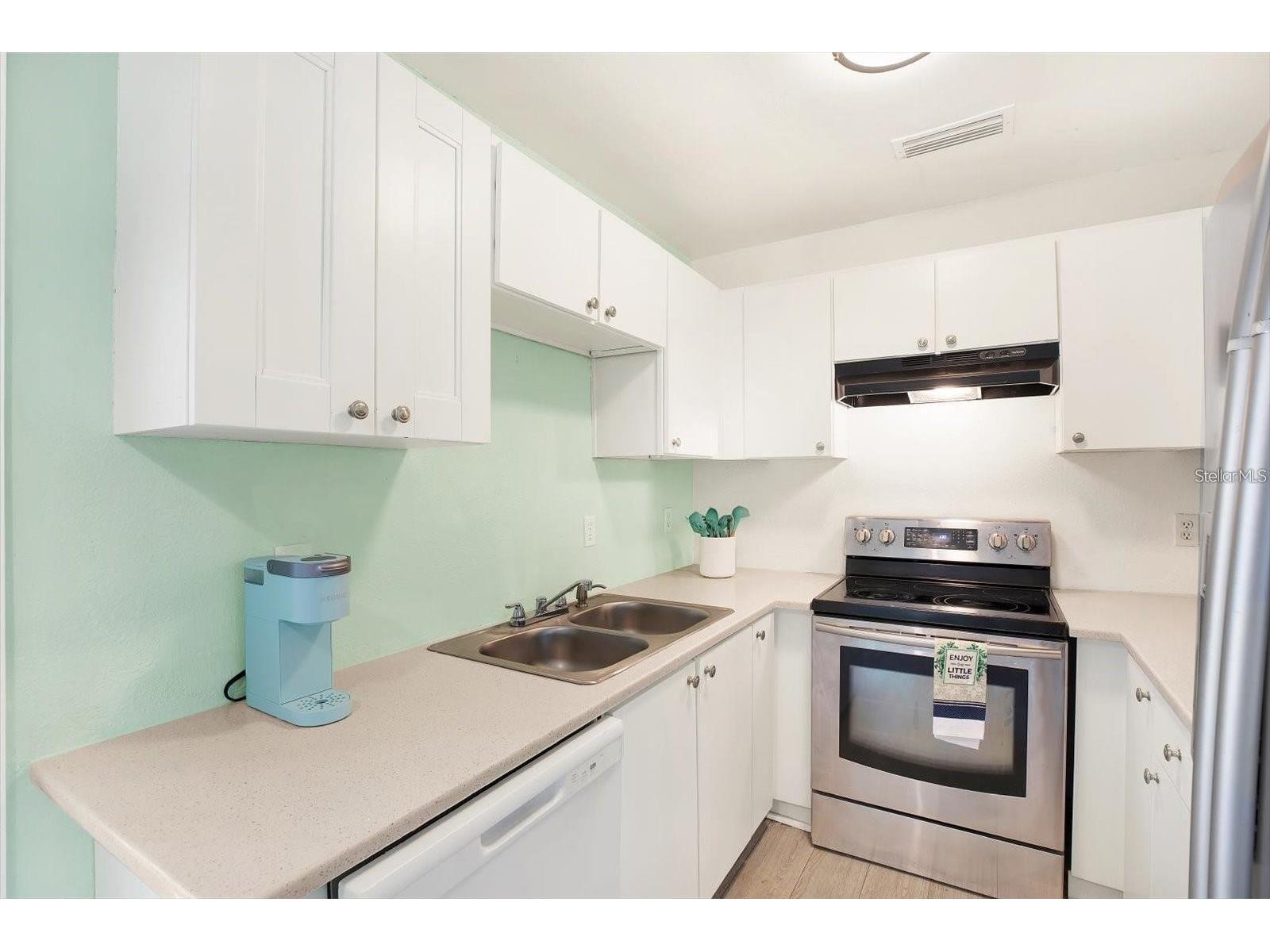 6490 34th Avenue N Saint Petersburg FL 33710 TB8529660 image6