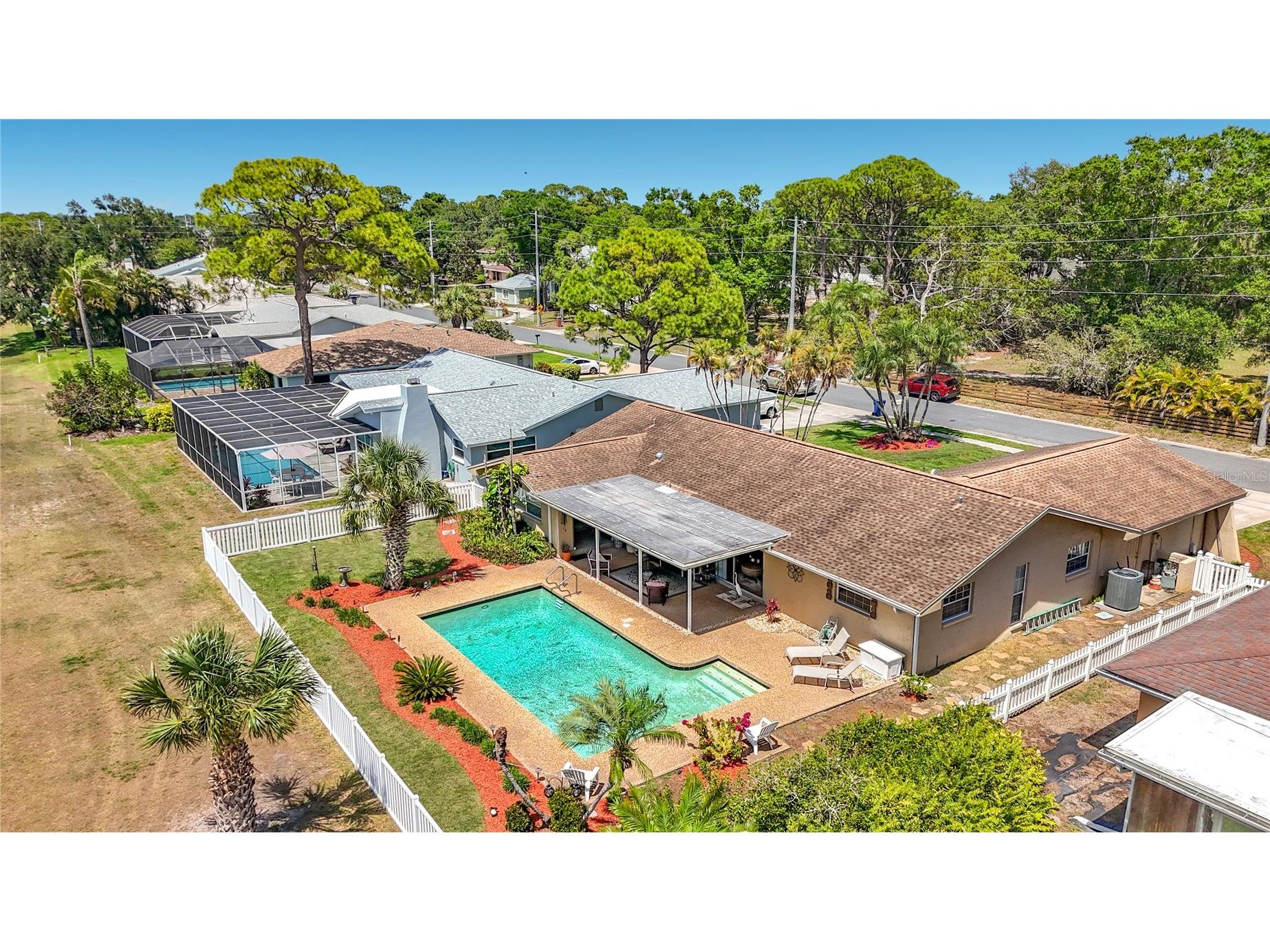 6490 Burning Tree Drive Seminole FL 33777 TB8505437 image56