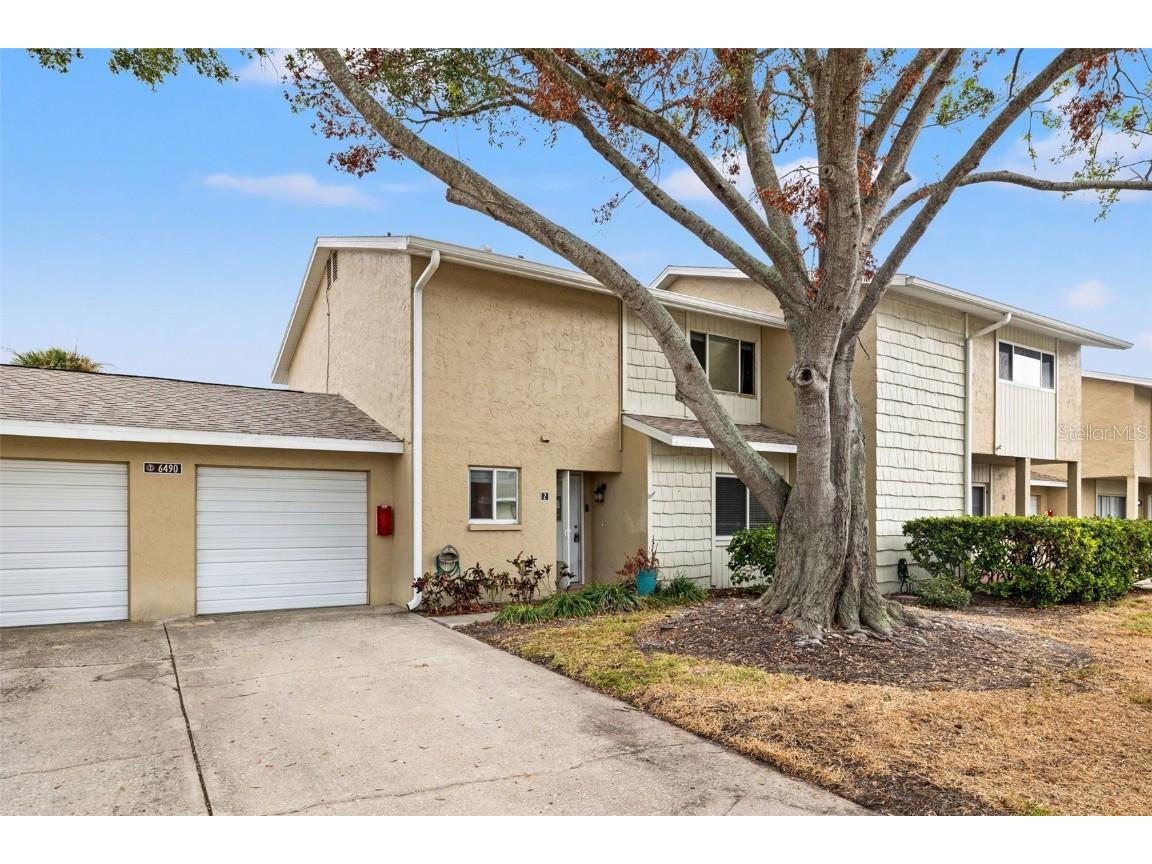 6490 Cape Hatteras Way NE #2 Saint Petersburg FL 33702 TB8326515 image1