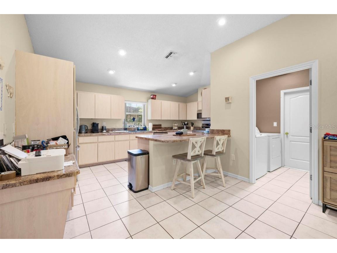 6492 Blackbird Avenue Weeki Wachee FL 34613 TB8431153 image34