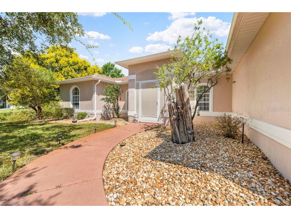 6492 Blackbird Avenue Weeki Wachee FL 34613 TB8431153 image4