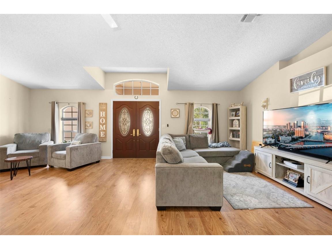 6492 Blackbird Avenue Weeki Wachee FL 34613 TB8431153 image6