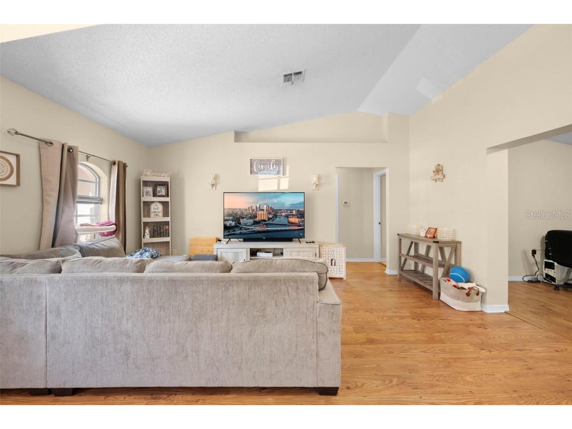 6492 Blackbird Avenue Weeki Wachee FL 34613 TB8431153 image9