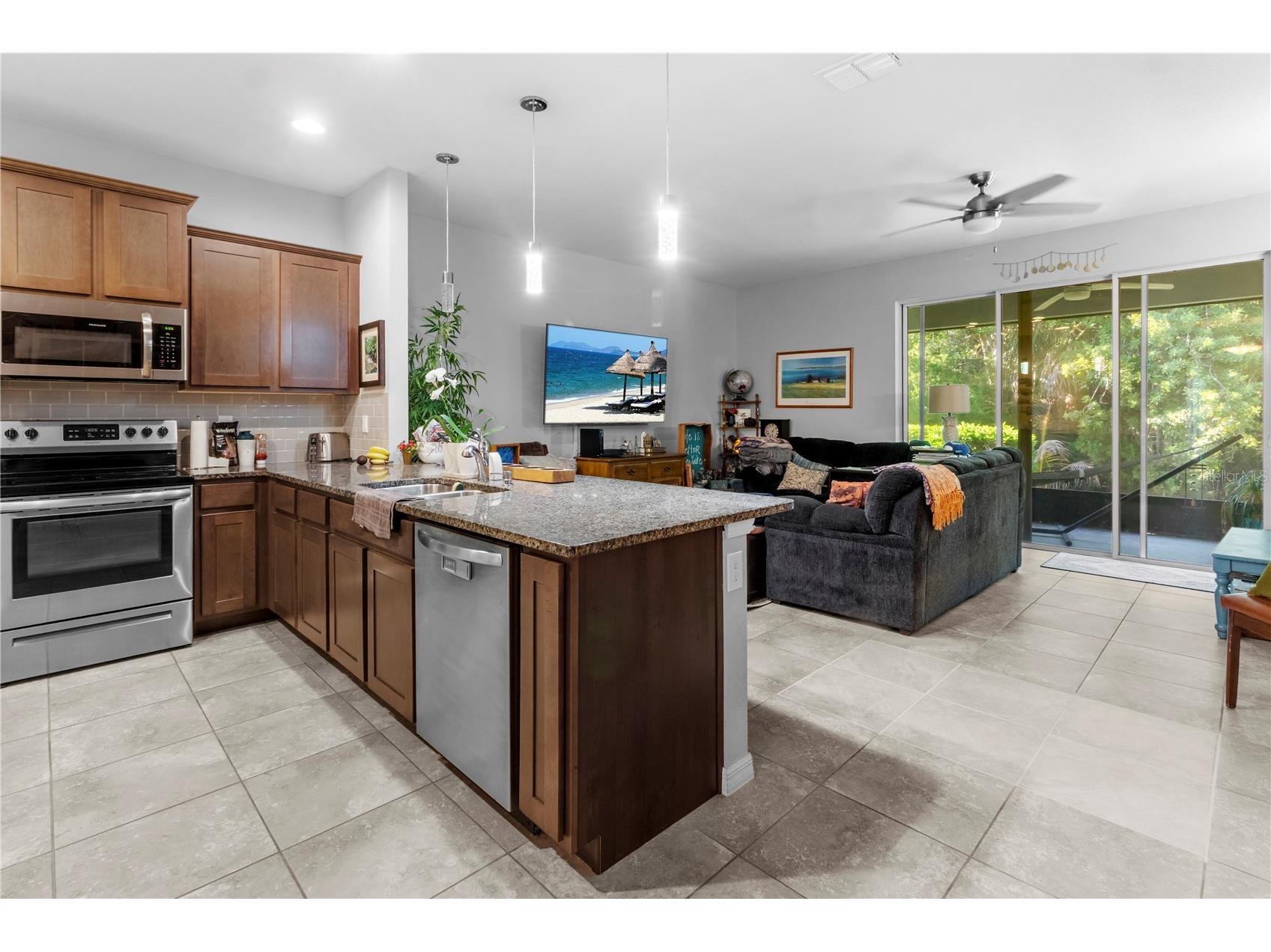6492 Boxgrove Drive Sarasota FL 34240 TB8498077 image3