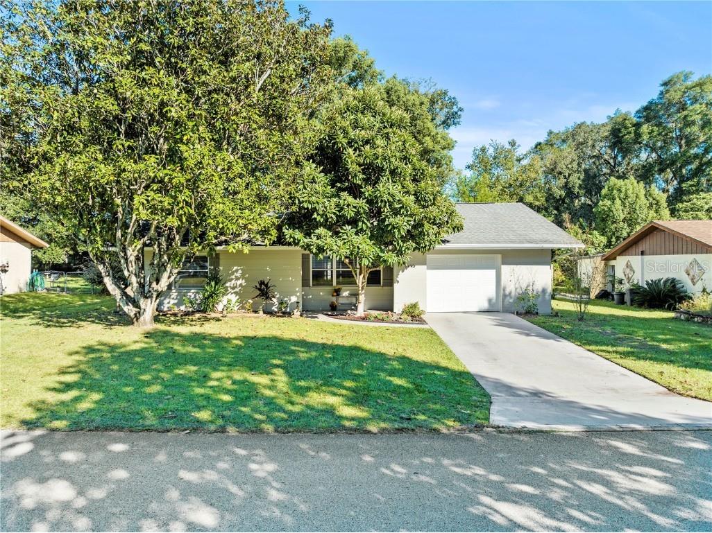 6492 Cedar Side Avenue Brooksville FL 34602 W7859047 image1