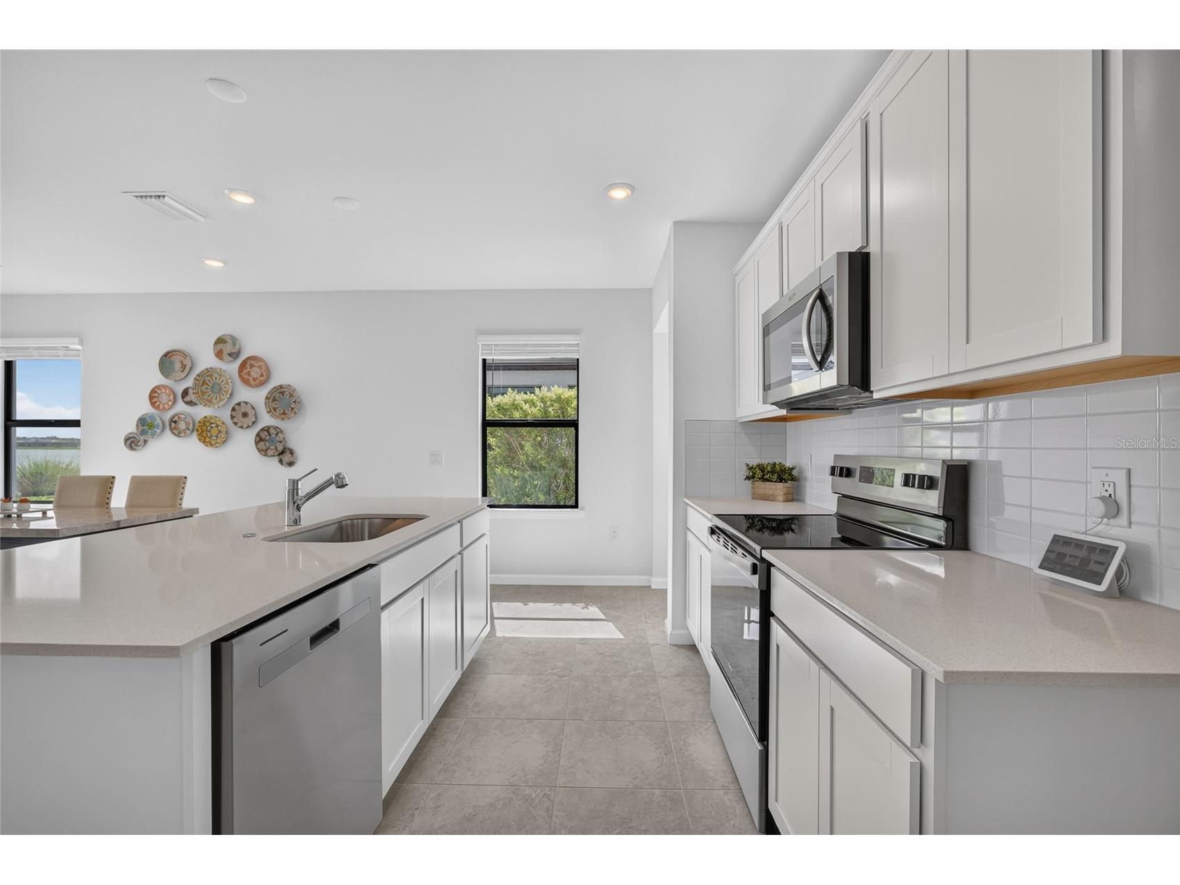 6492 Silverstar Drive Sarasota FL 34240 C7527547 image11