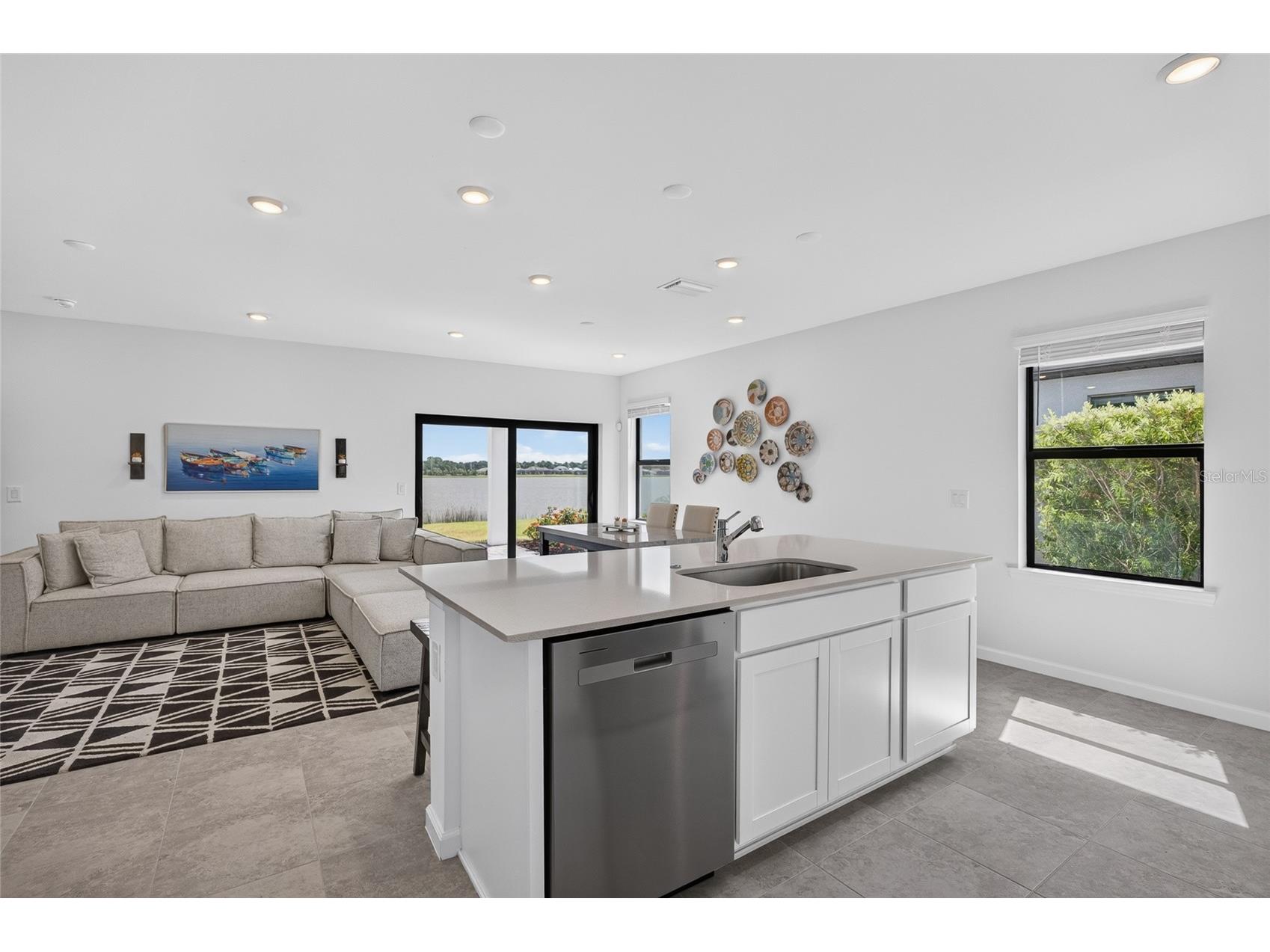 6492 Silverstar Drive Sarasota FL 34240 C7527547 image13