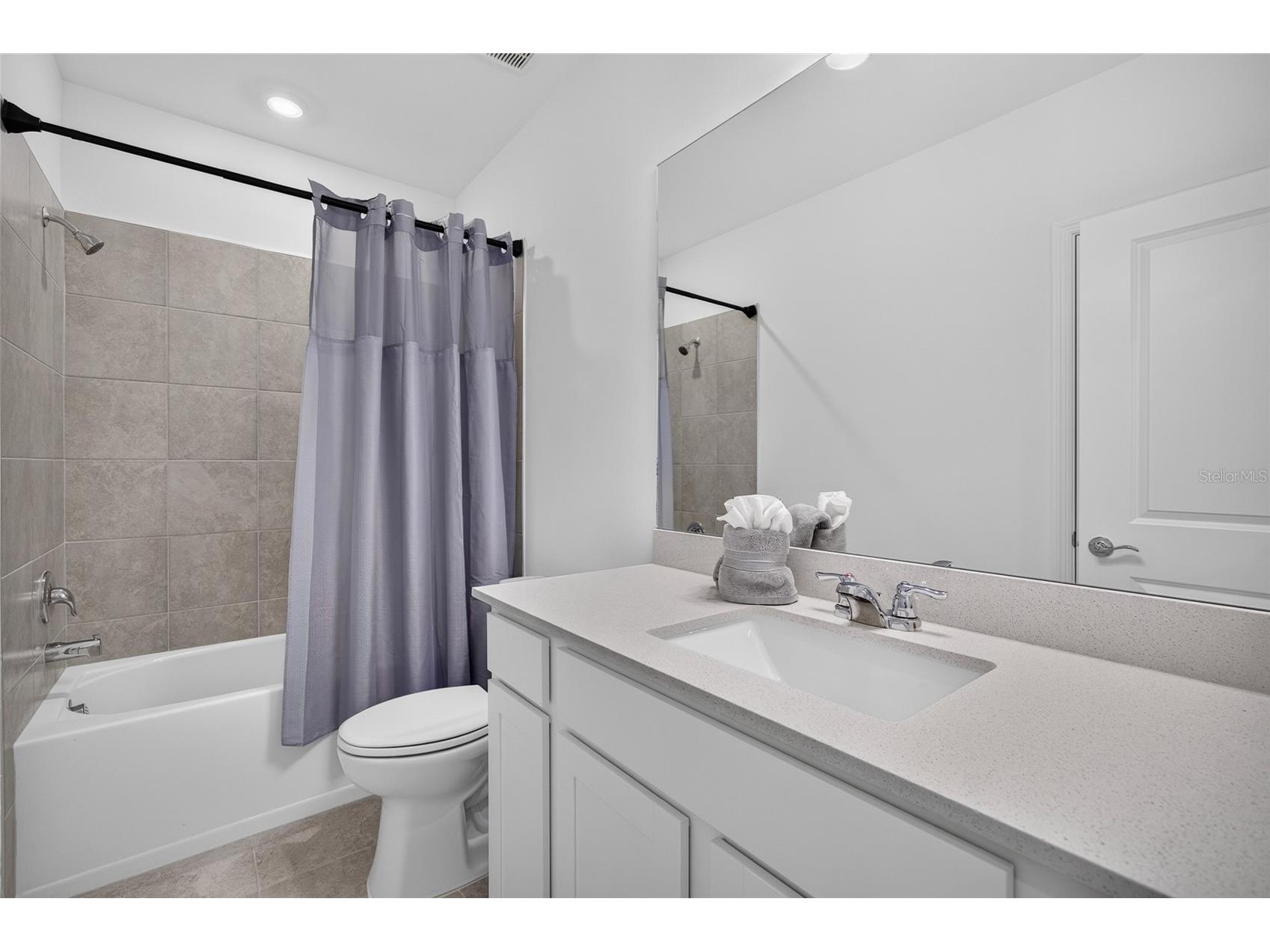 6492 Silverstar Drive Sarasota FL 34240 C7527547 image19