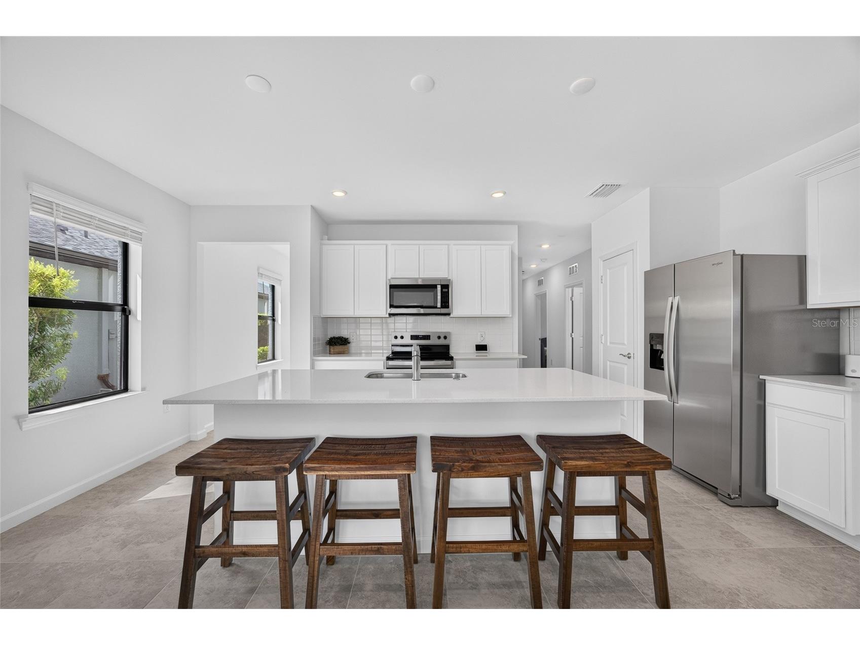 6492 Silverstar Drive Sarasota FL 34240 C7527547 image8