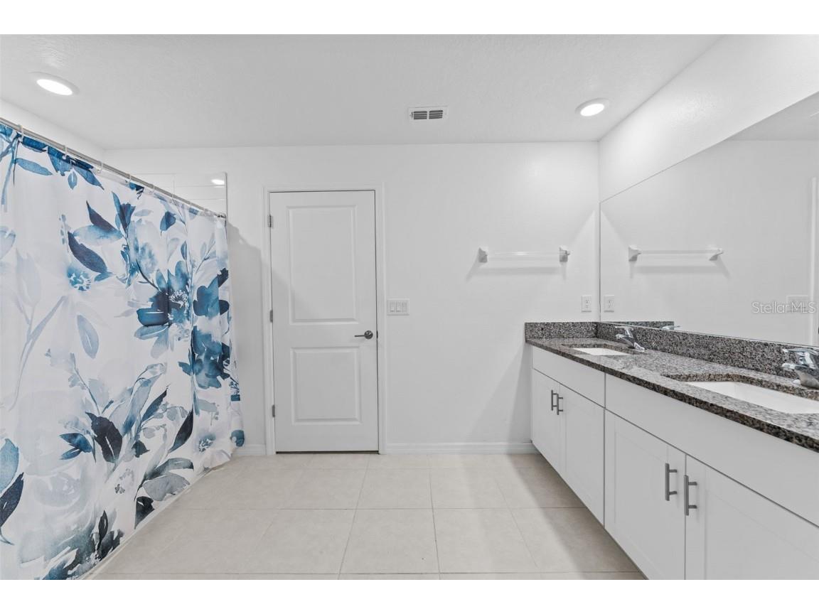 6494 Beverly Hills Drive Zephyrhills FL 33541 TB8436799 image18