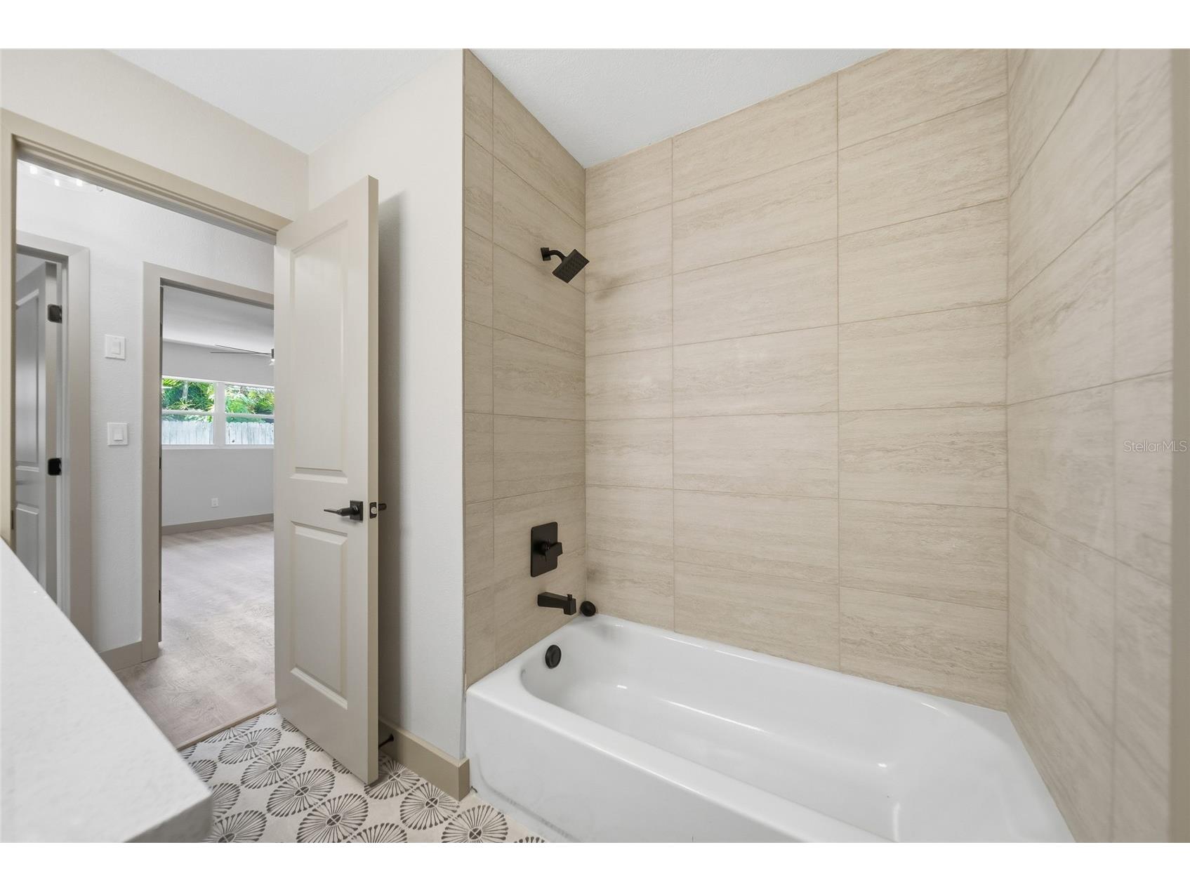 6496 Fairway View Boulevard S Saint Petersburg FL 33707 TB8525548 image12